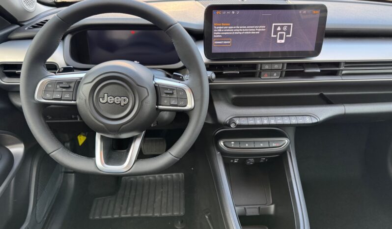 
								JEEP AVENGER 1.2cc MHEV 100cv DCT ALTITUDE full									