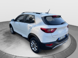 
										KIA STONIC 1.2cc 84cv URBAN full									