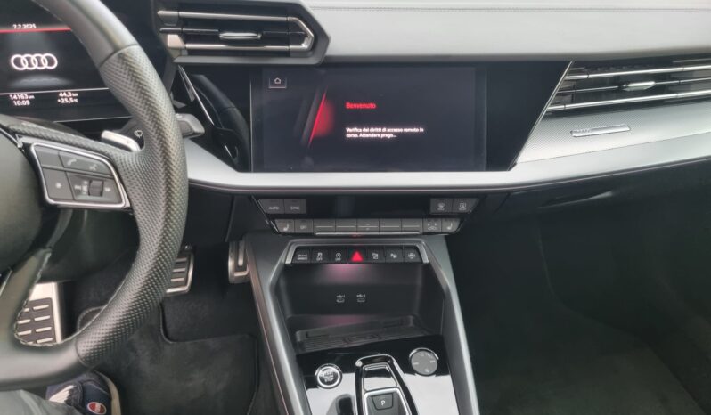 
								AUDI A3 Sportback 2.0cc TDI S-Tronic 150cv S line Edition full									