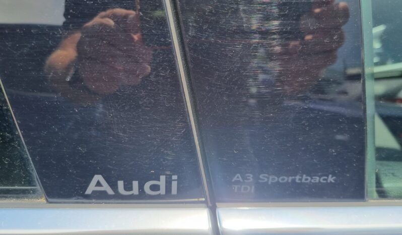 
								AUDI A3 Sportback 2.0cc TDI S-Tronic 150cv S line Edition full									
