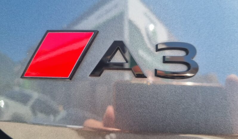 
								AUDI A3 Sportback 2.0cc TDI S-Tronic 150cv S line Edition full									