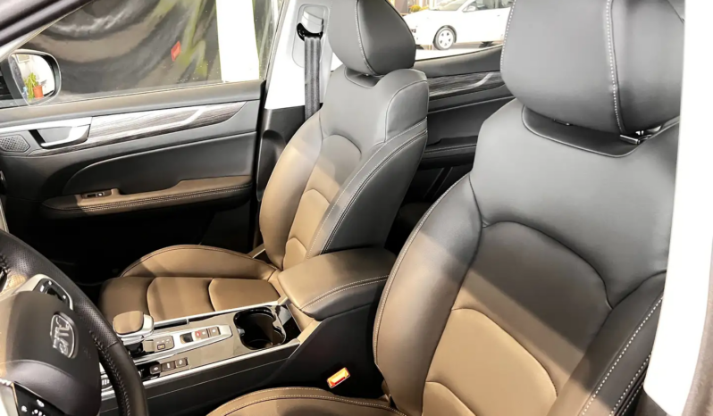 
								EMC (WAVE 3) 6 Sei 1.5cc Turbo 147cv CVT Autom. full									