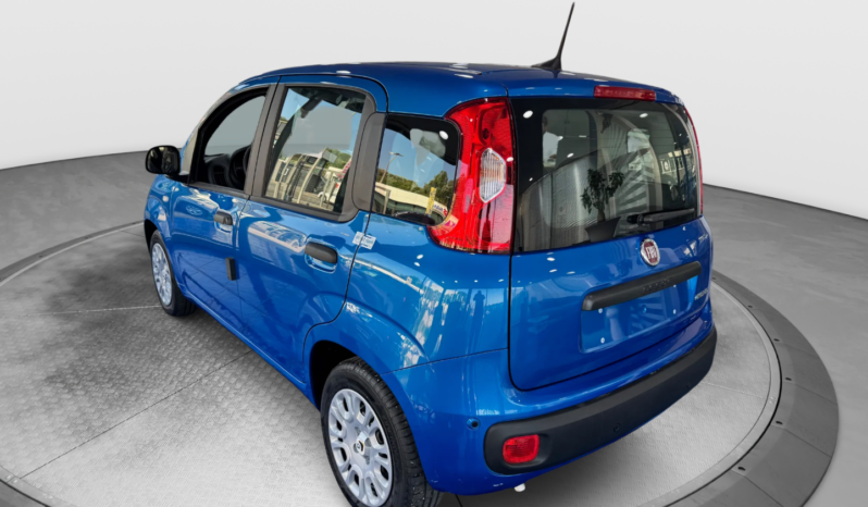 
								FIAT Panda 1.0cc 70cv Hybrid ADAS – Last Minute full									