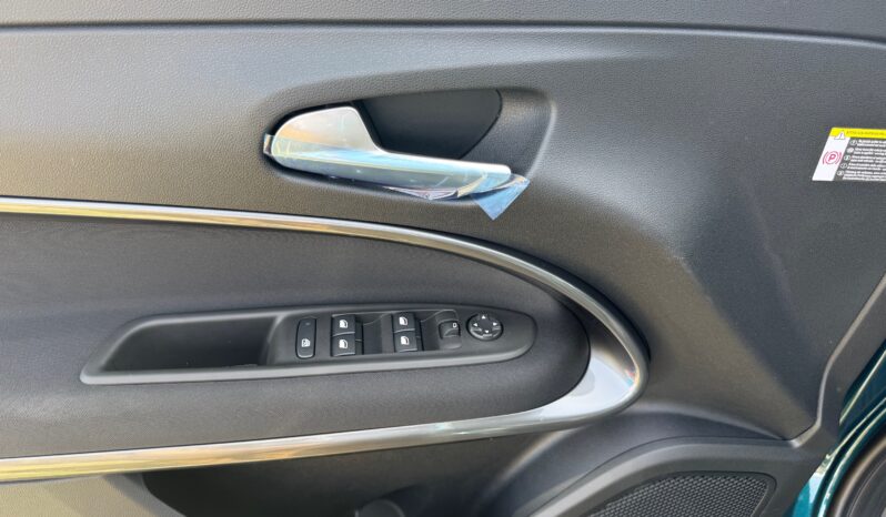 
								FIAT 600 HYBRID 1.2cc 100cv DCT Serie Speciale ICON full									