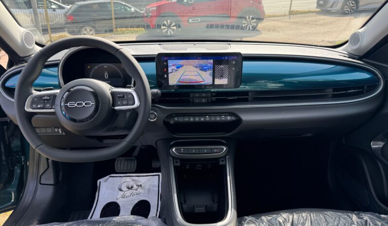 
								FIAT 600 HYBRID 1.2cc 100cv DCT Serie Speciale ICON full									