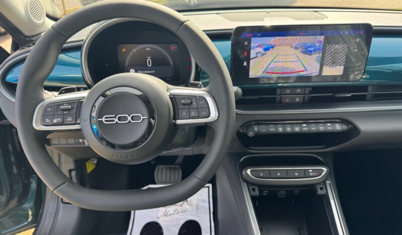 
								FIAT 600 HYBRID 1.2cc 100cv DCT Serie Speciale ICON full									