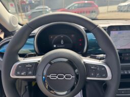 
										FIAT 600 HYBRID 1.2cc 100cv DCT Serie Speciale ICON full									