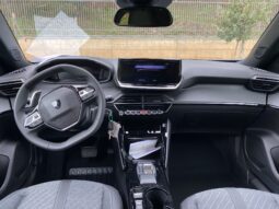 
										PEUGEOT 2008 1.2 Puretech 130cv EAT8 S&S ALLURE full									