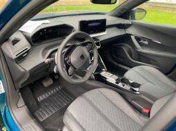 
										PEUGEOT 2008 1.2 Puretech 130cv EAT8 S&S ALLURE full									