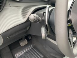 
										PEUGEOT 2008 1.2 Puretech 130cv EAT8 S&S ALLURE full									