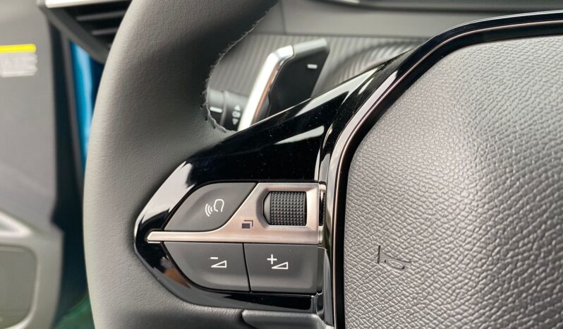 
								PEUGEOT 2008 1.2 Puretech 130cv EAT8 S&S ALLURE full									