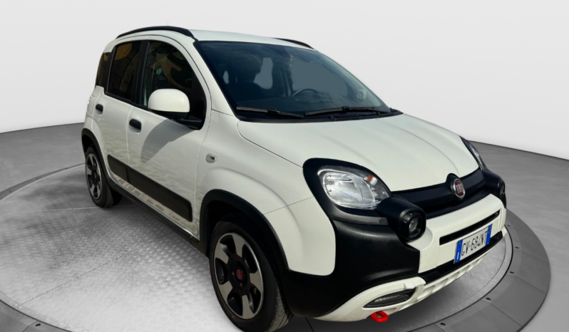 
								FIAT Panda 1.0cc 70cv HYBRID CROSS full									