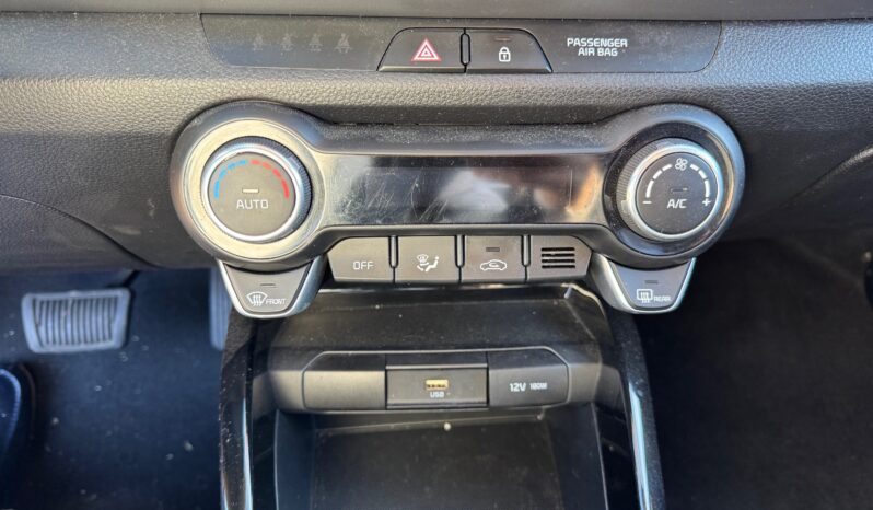 
								KIA STONIC 1.0cc MHEV 120cv DCT Automatic Style full									