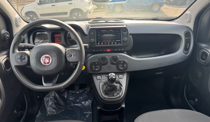 
								FIAT Panda 1.0cc 70cv HYBRID CROSS full									