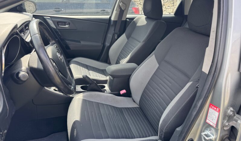 
								TOYOTA Auris Touring Sports 1.6cc D-4D 112cv Active full									