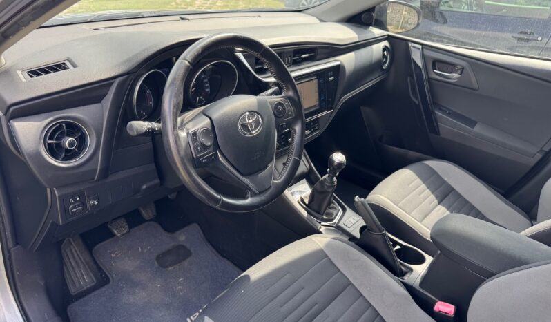 
								TOYOTA Auris Touring Sports 1.6cc D-4D 112cv Active full									