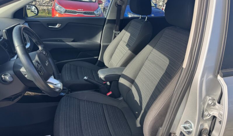 
								KIA STONIC 1.0cc MHEV 120cv DCT Automatic Style full									