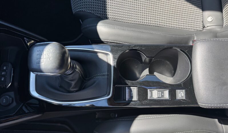 
								PEUGEOT 2008 1.5cc BlueHDi s&s 110cv GT full									