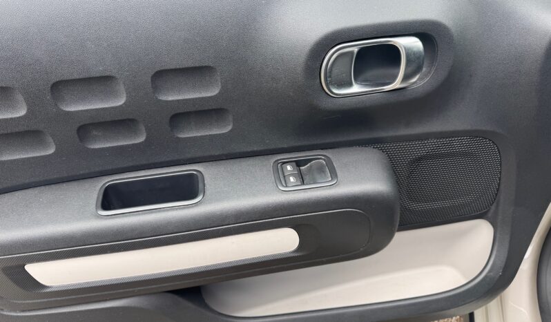 
								CITROEN C3 1.2cc Puretech s&s 83cv C-Series full									