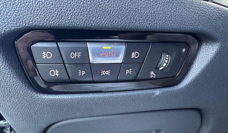 
								BMW 318D Touring 2.0cc 150cv Business Advantage Aut. full									