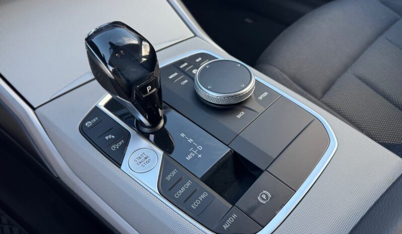 
								BMW 318D Touring 2.0cc 150cv Business Advantage Aut. full									