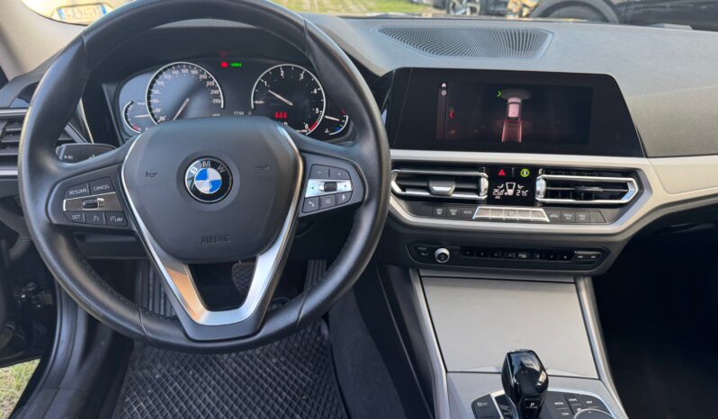 
								BMW 318D Touring 2.0cc 150cv Business Advantage Aut. full									