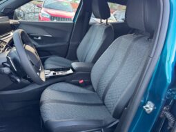 
										PEUGEOT 2008 1.2cc ICE 130cv EAT8 S&S ALLURE full									