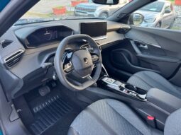 
										PEUGEOT 2008 1.2cc ICE 130cv EAT8 S&S ALLURE full									