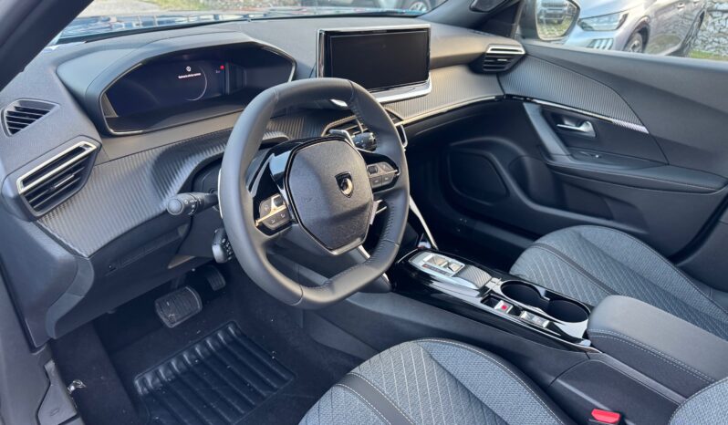 
								PEUGEOT 2008 1.2cc ICE 130cv EAT8 S&S ALLURE full									