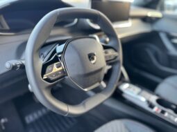 
										PEUGEOT 2008 1.2cc ICE 130cv EAT8 S&S ALLURE full									