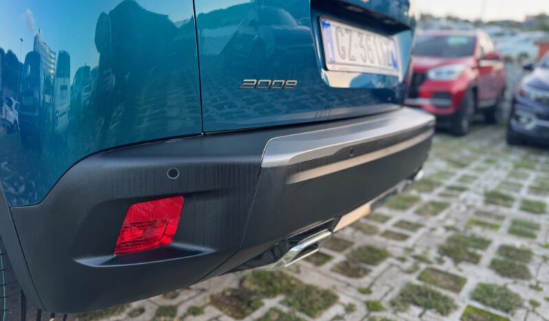 
								PEUGEOT 2008 1.2cc ICE 130cv EAT8 S&S ALLURE full									