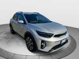 
										KIA STONIC 1.0cc MHEV 120cv DCT Automatic Style full									