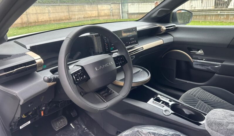 
								Lancia Nuova Ypsilon 1.2cc 100cv Ibrida LX full									