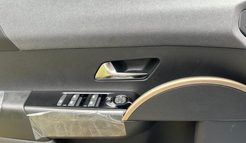 
								Lancia Nuova Ypsilon 1.2cc 100cv Ibrida LX full									