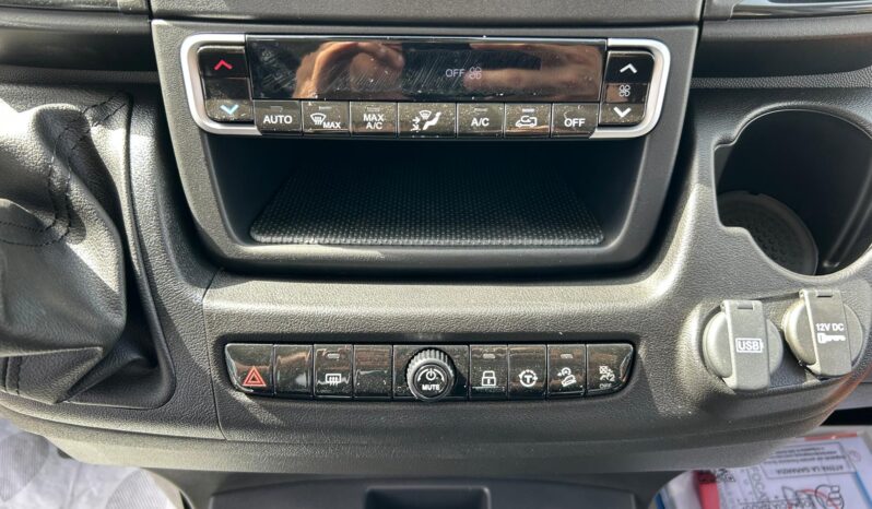 
								FIAT Ducato 9 Posti 35Q MH2 2.2 M-jet 3 140CV Trasp. Disabili full									