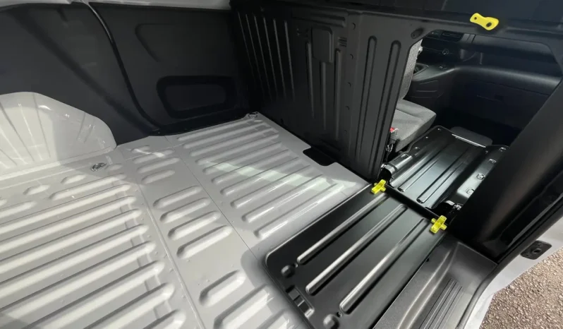 
								FIAT Doblo VAN CH1 1.5 BlueHdi 100cv MT6 3 Posti full									