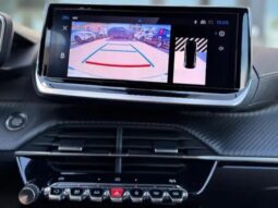 
										PEUGEOT 208 1.2 hybrid 110cv E-DCS 6 GT full									