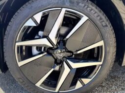 
										PEUGEOT 208 1.2 hybrid 110cv E-DCS 6 GT full									