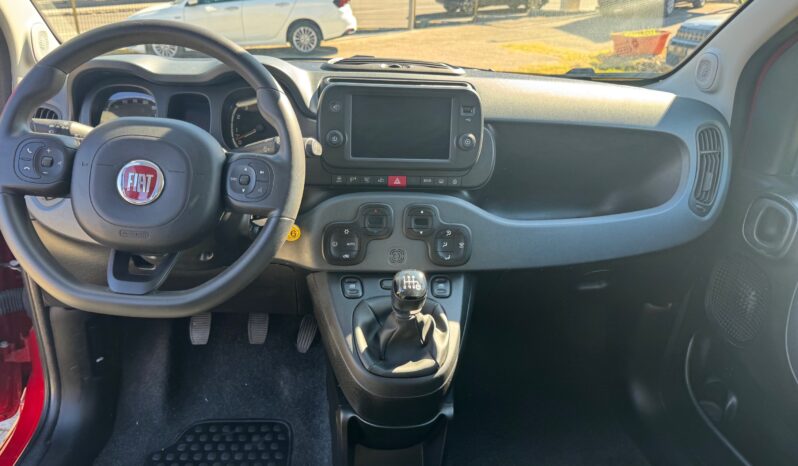 
								FIAT Panda 1.0cc 70cv HYBRID CROSS full									