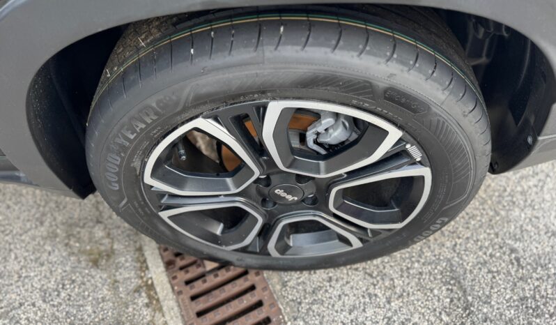 
								JEEP Avenger 1.2cc 100cv DCT MHEV Summit full									