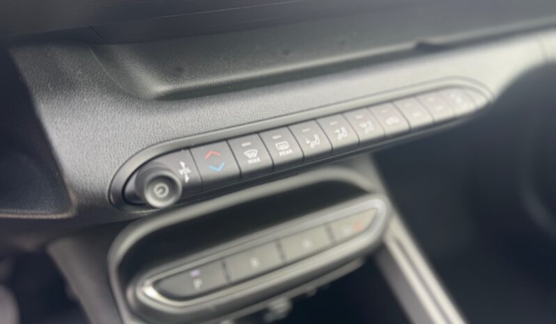 
								JEEP Avenger 1.2cc 100cv DCT MHEV Longitude full									