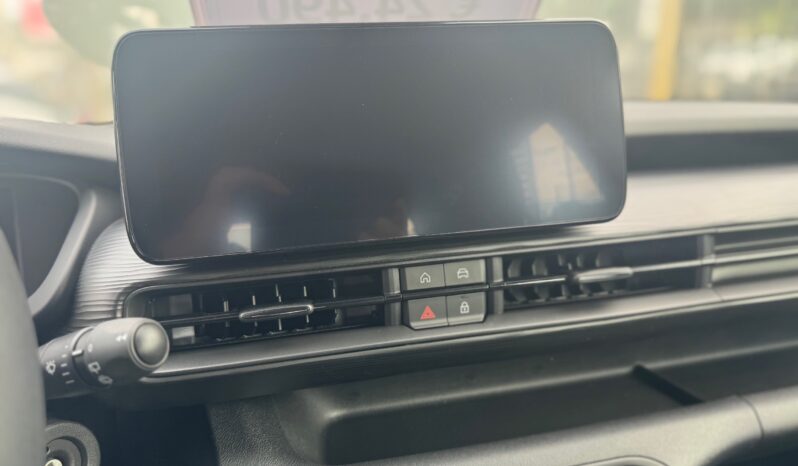 
								JEEP Avenger 1.2cc 100cv DCT MHEV Longitude full									