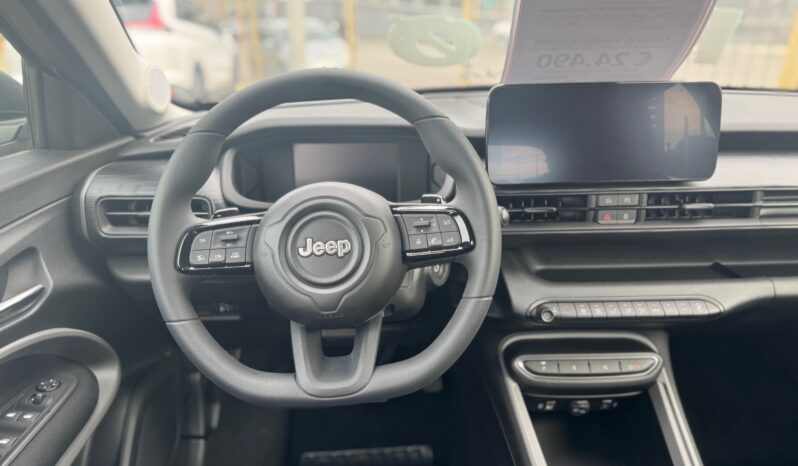 
								JEEP AVENGER 1.2cc MHEV 100cv DCT Longitude full									