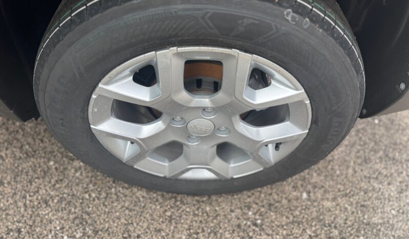 
								JEEP Avenger 1.2cc 100cv DCT MHEV Altitude full									