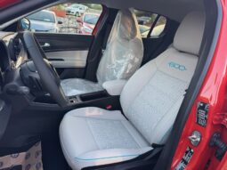 
										FIAT 600 1.2cc Hybrid 110cv LA PRIMA full									