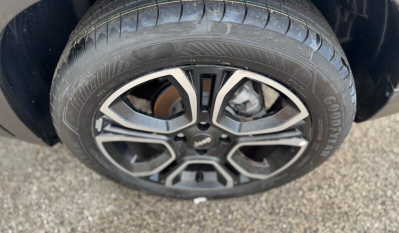 
								JEEP Avenger 1.2cc 100cv DCT MHEV Summit full									