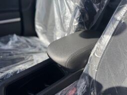 
										JEEP Avenger 1.2cc 100cv ICE Summit full									