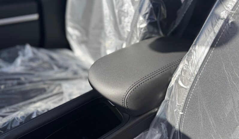 
								JEEP Avenger 1.2cc 100cv ICE Summit full									