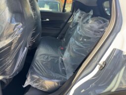 
										JEEP Avenger 1.2cc 100cv ICE Summit full									