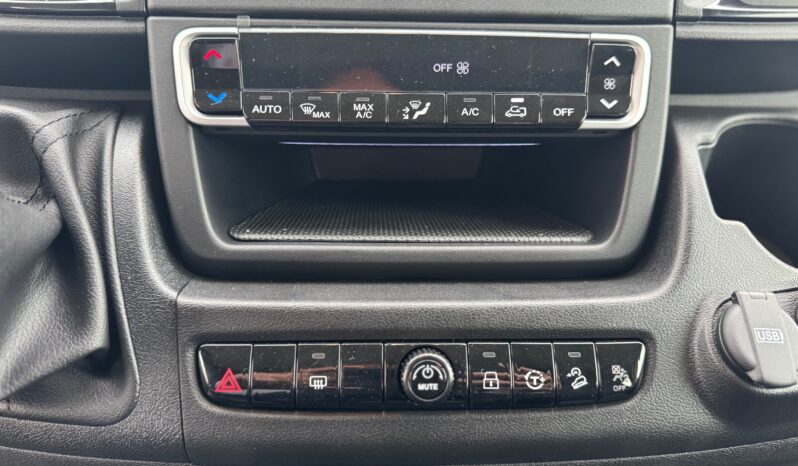 
								FIAT Ducato 9 Posti 35Q MH2 2.2 M-jet 3 140CV Trasp. Disabili full									